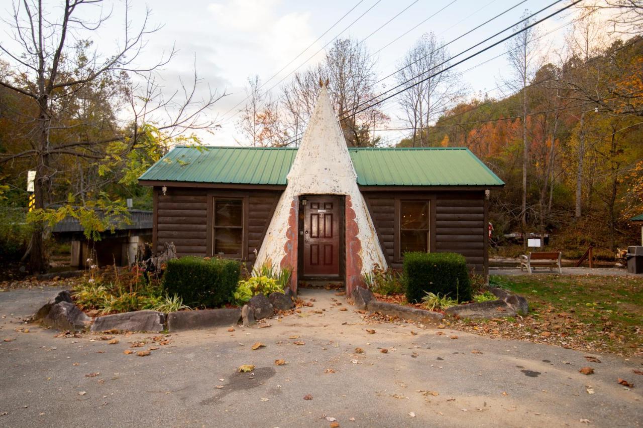 Qualla Cabins And Motel Cherokee Near Casino Whittier Ngoại thất bức ảnh