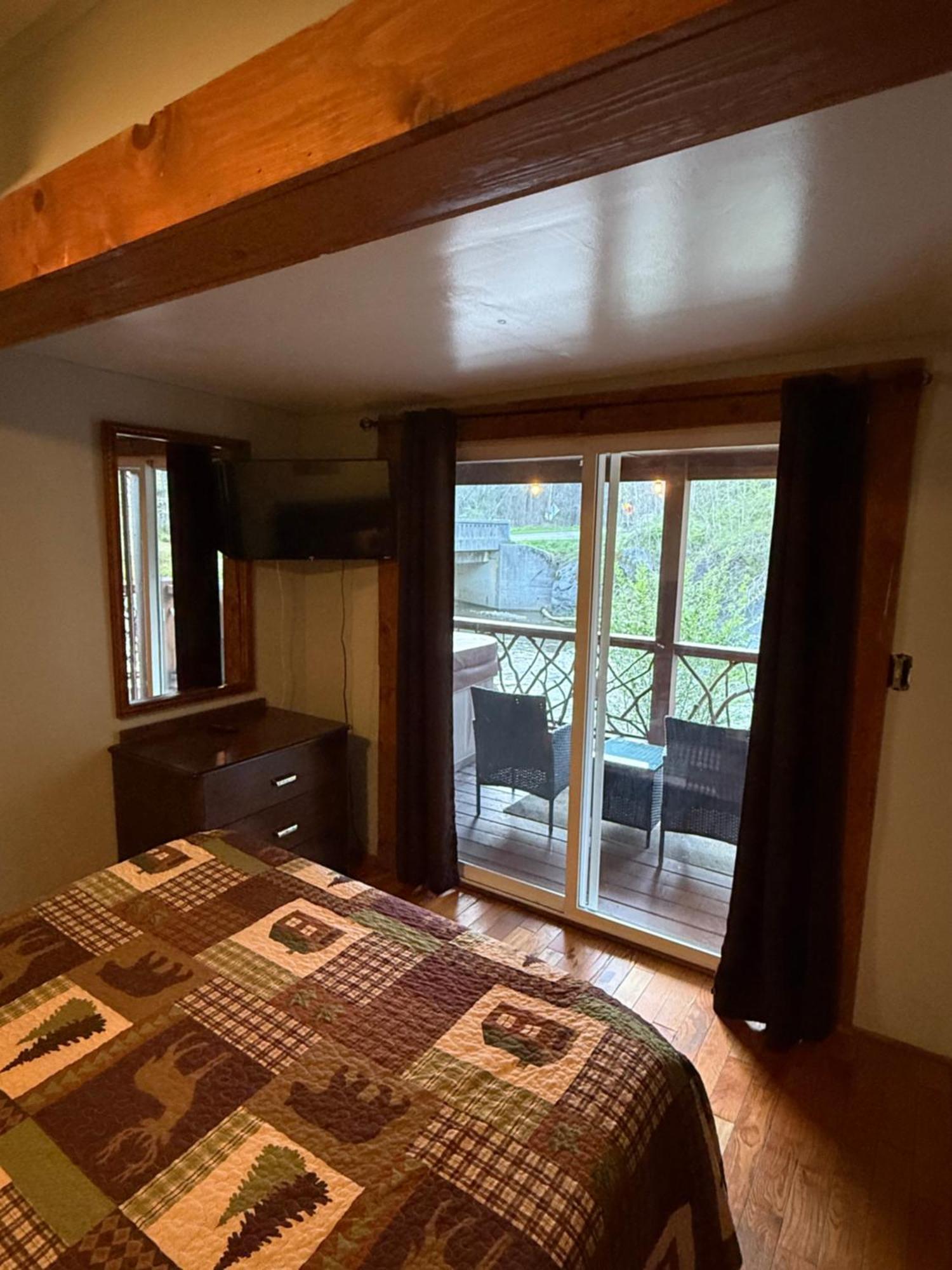 Qualla Cabins And Motel Cherokee Near Casino Whittier Ngoại thất bức ảnh