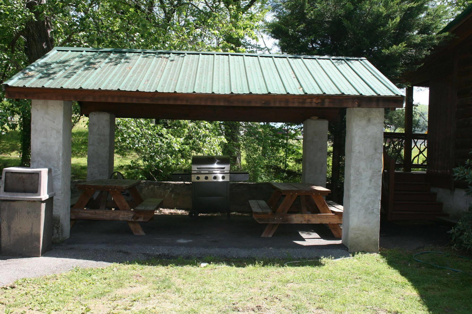Qualla Cabins And Motel Cherokee Near Casino Whittier Ngoại thất bức ảnh